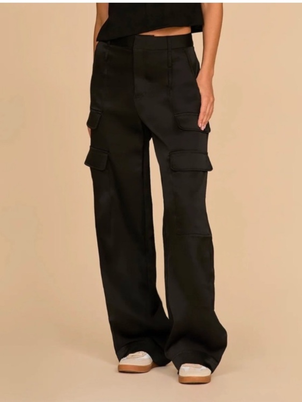 Noli Wide-Leg Satin Cargo Pants in Black Womens Size 6 - Picture 3 of 9